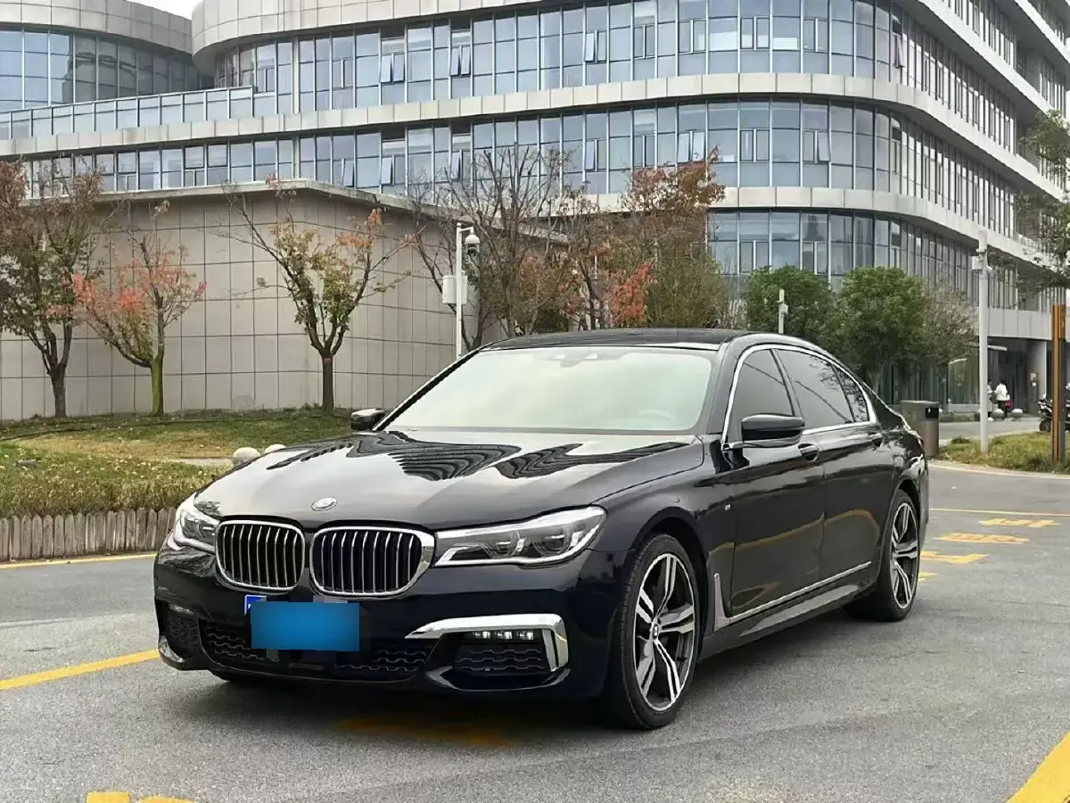 2018 BMW 7 Series 3.0T 326HP L6 8AT