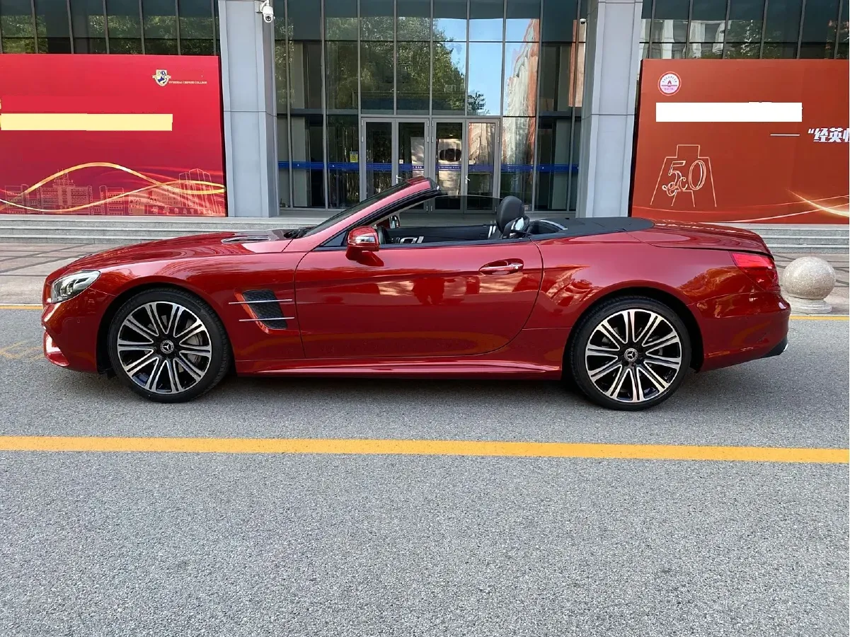 2017 Mercedes-Benz SL Class 3.0T 367HP V6 9AT,autocango,china used car exporter,china ev exporter,chinese used car exporter,chinese used ev exporter