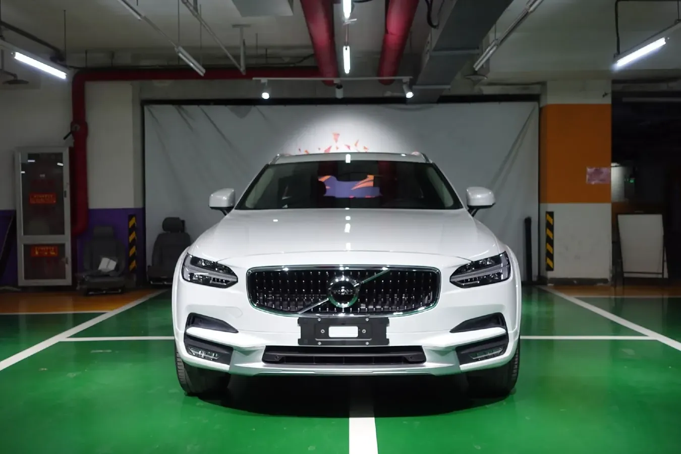 2019 Volvo V90 2.0T 254HP L4 8AT,autocango,china used car exporter,china ev exporter,chinese used car exporter,chinese used ev exporter