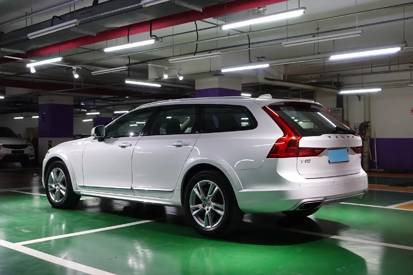 2019 Volvo V90 2.0T 254HP L4 8AT,autocango,china used car exporter,china ev exporter,chinese used car exporter,chinese used ev exporter