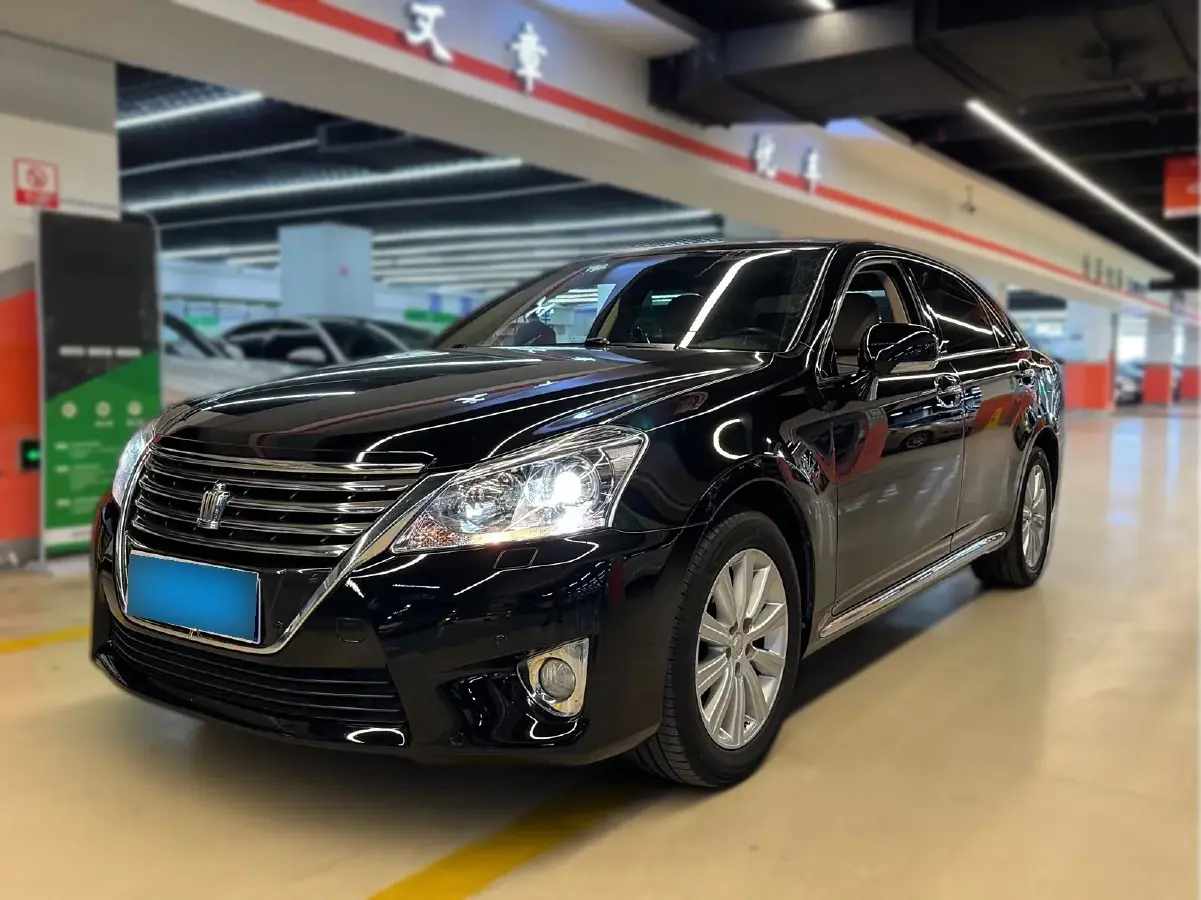 2012 Toyota Crown 2.5L 193HP V6 6AT