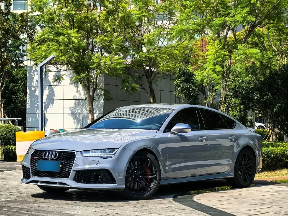 2016 Audi RS 7 4.0T 560HP V8 8AT