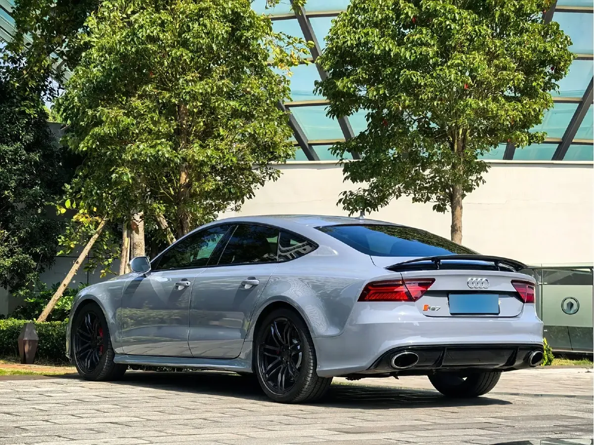 2016 Audi RS 7 4.0T 560HP V8 8AT,autocango,china used car exporter,china ev exporter,chinese used car exporter,chinese used ev exporter