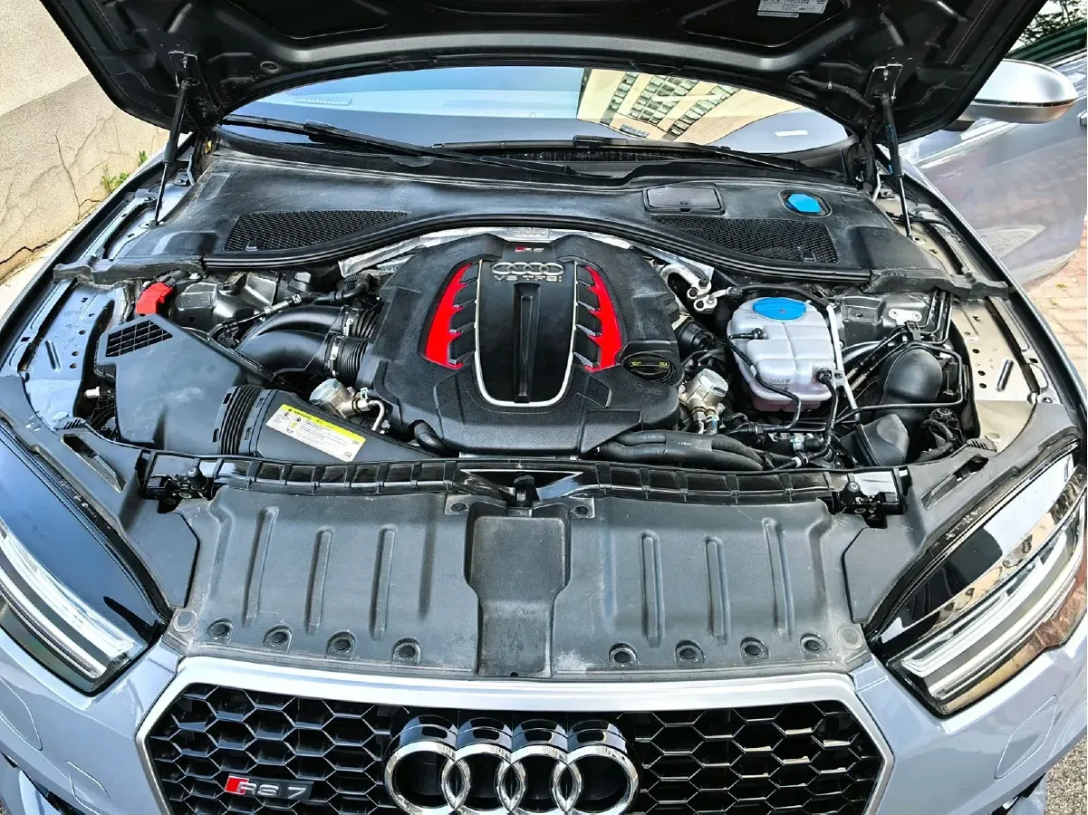 2016 Audi RS 7 4.0T 560HP V8 8AT,autocango,china used car exporter,china ev exporter,chinese used car exporter,chinese used ev exporter