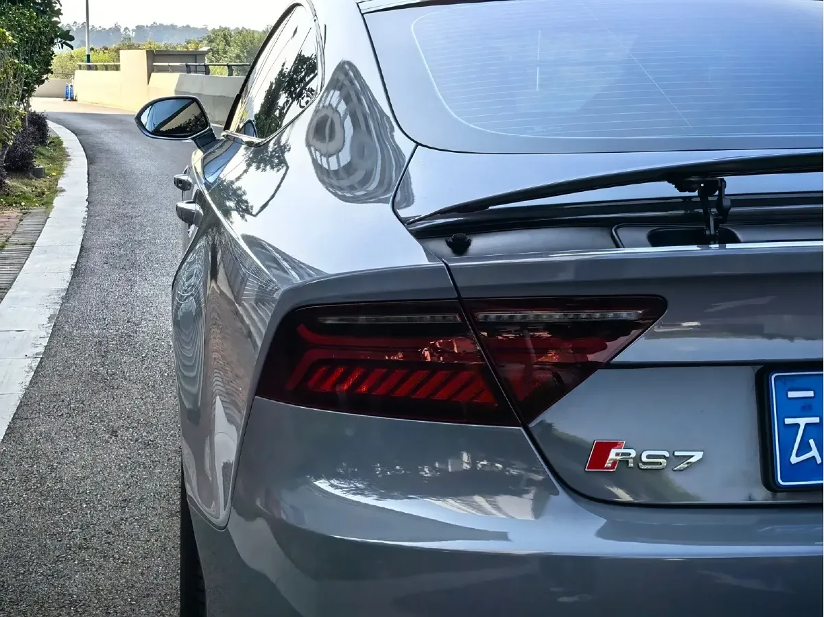 2016 Audi RS 7 4.0T 560HP V8 8AT,autocango,china used car exporter,china ev exporter,chinese used car exporter,chinese used ev exporter