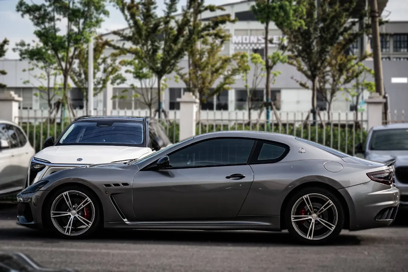 2013 Maserati GranTurismo 4.7L 460HP V8 6AT,autocango,china used car exporter,china ev exporter,chinese used car exporter,chinese used ev exporter