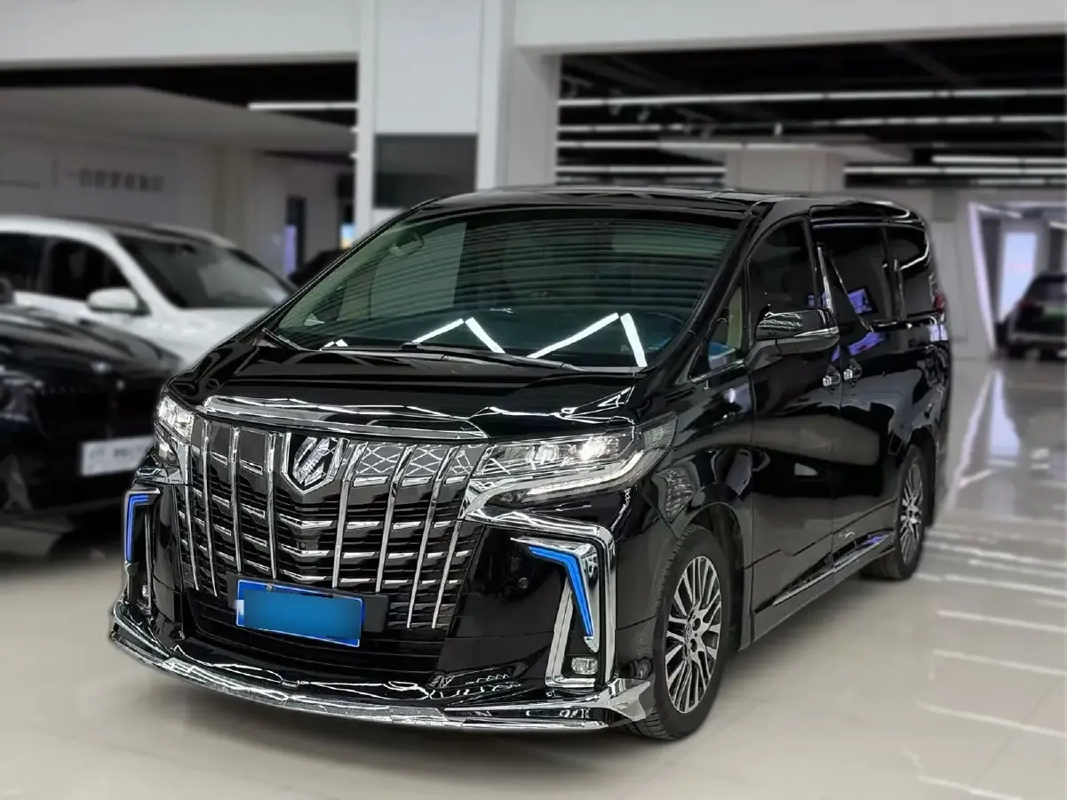 2015 Toyota Alphard 3.5L 275HP V6 6AT