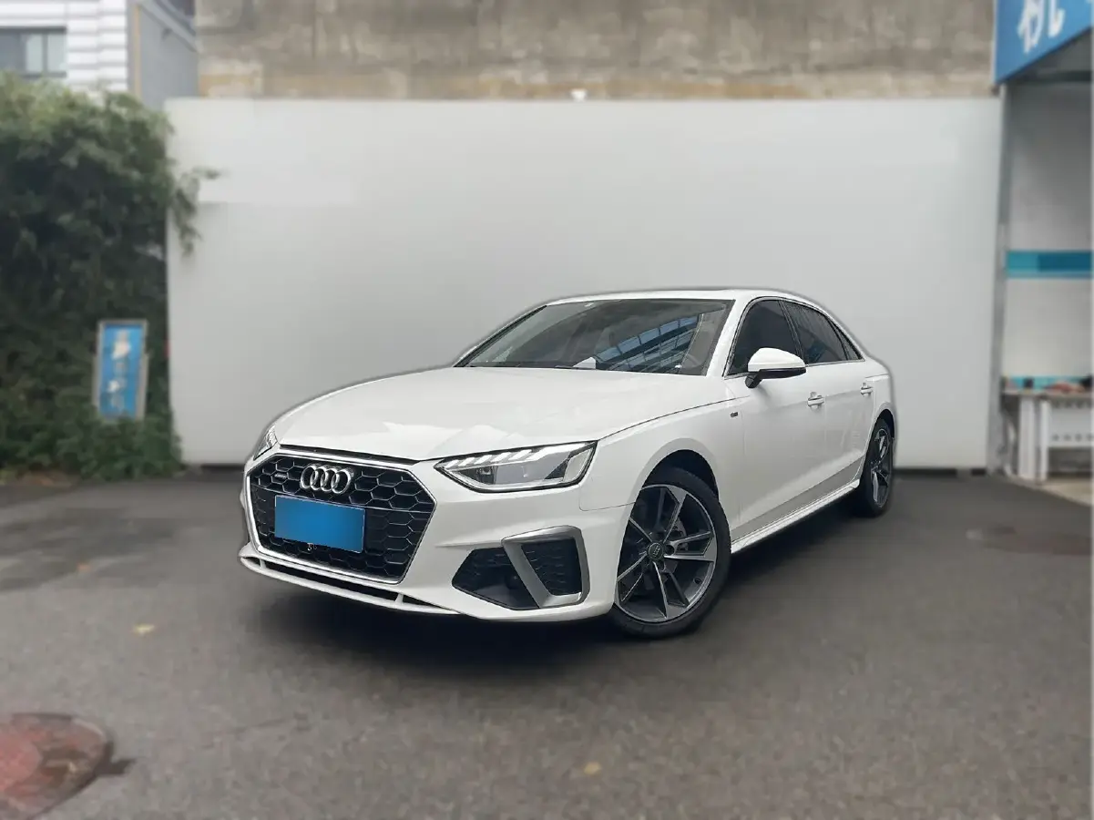 2020 Audi A4L 2.0T 190HP L4 7DCT