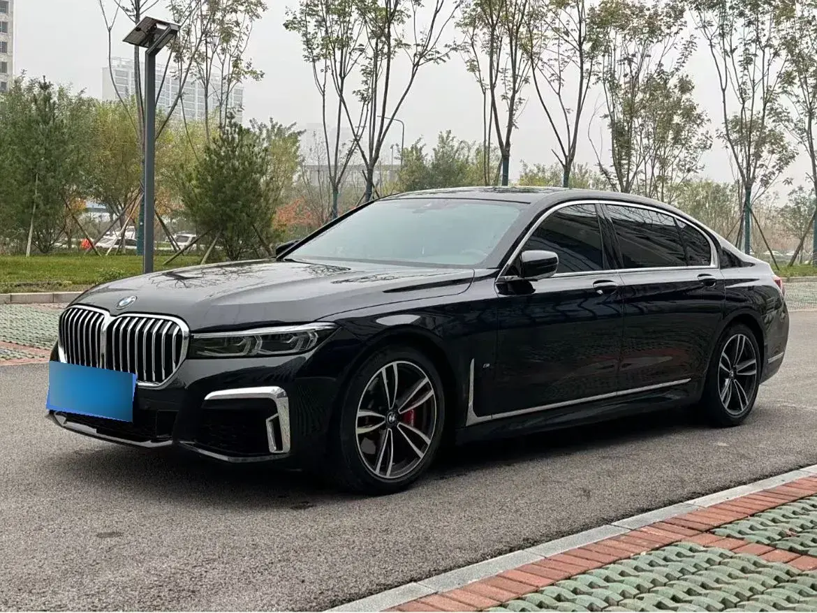 2021 BMW 7 Series 2.0T 265HP L4 8AT
