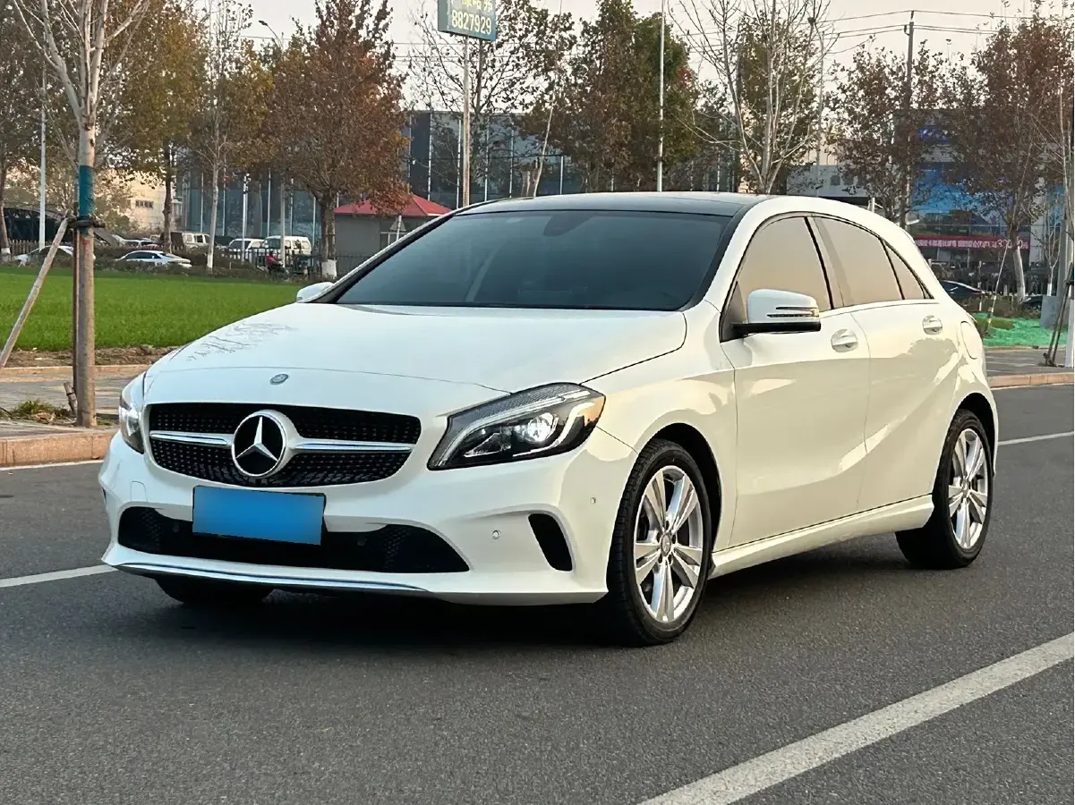 2016 Mercedes-Benz A Class 1.6T 156HP L4 7DCT