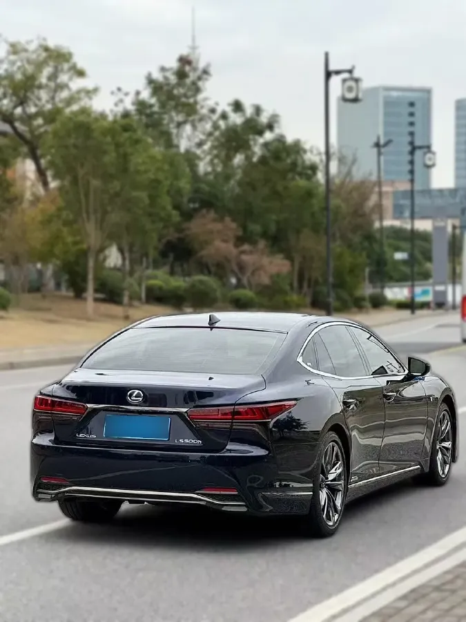 2021 Lexus LS 3.5L 299HP V6 E-CVT Hybrid,autocango,china used car exporter,china ev exporter,chinese used car exporter,chinese used ev exporter