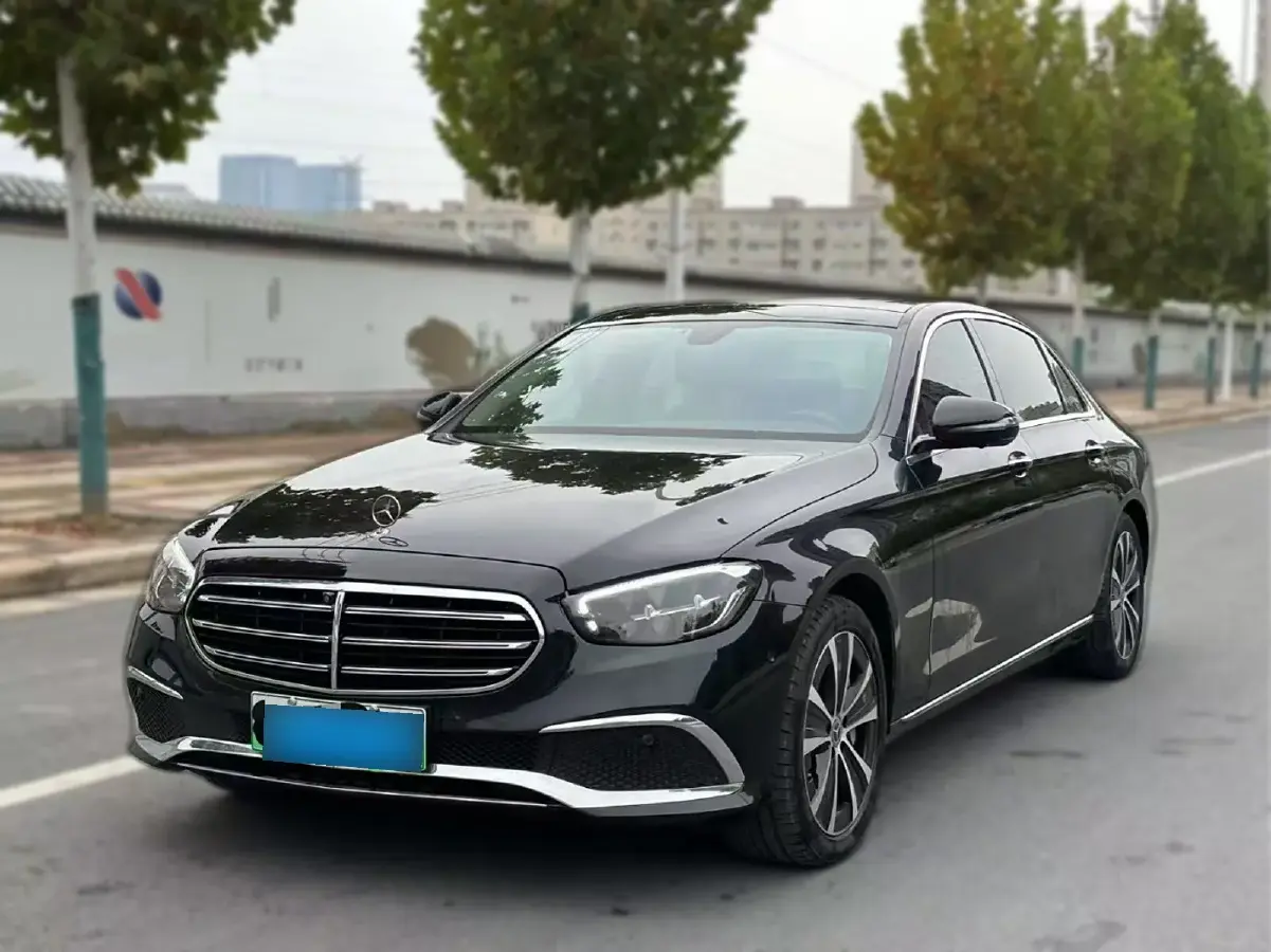 2022 Mercedes-Benz E Class 2.0T 211HP L4 9AT PHEV 25.4KWH