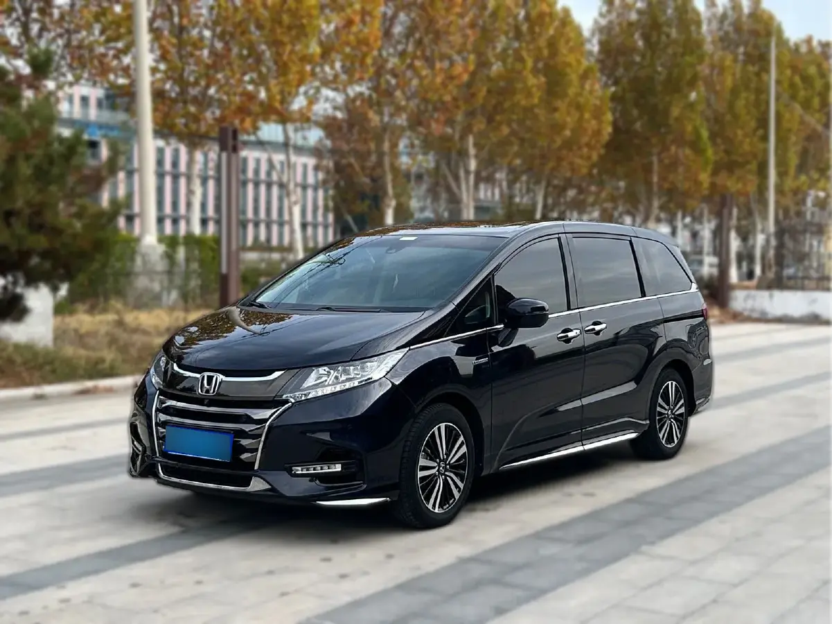2019 Honda Odyssey 2.0L 146HP L4 E-CVT Hybrid