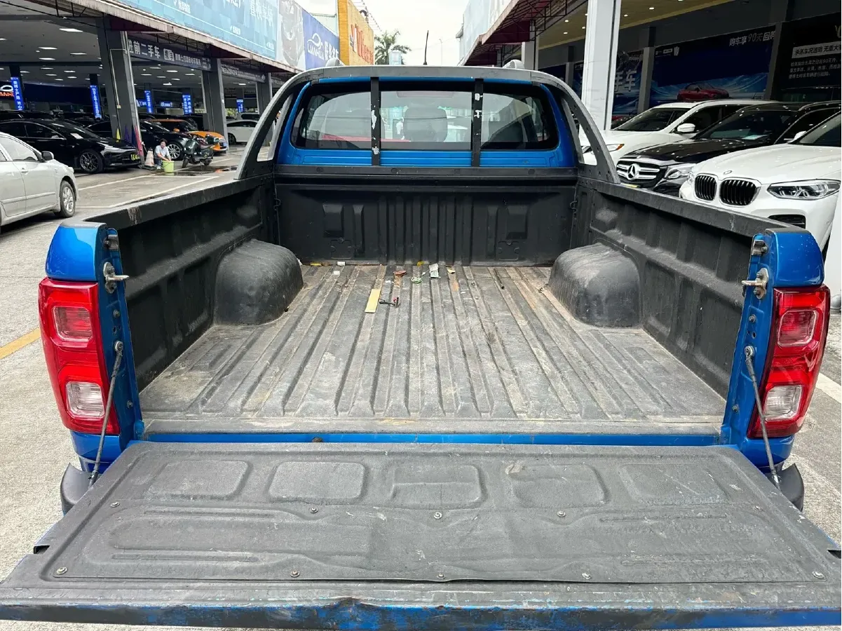 2018 JAC T8 2.0T 139HP L4 6MT,autocango,china used car exporter,china ev exporter,chinese used car exporter,chinese used ev exporter