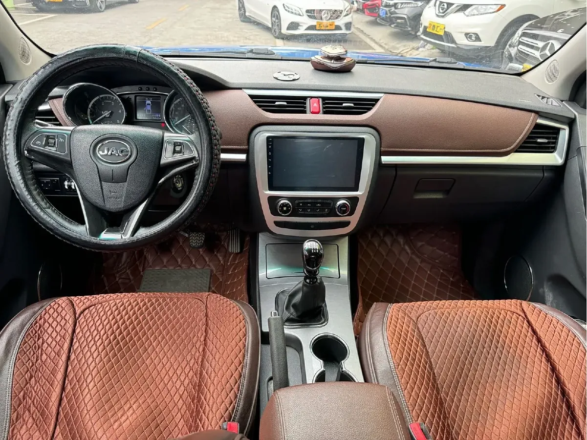 2018 JAC T8 2.0T 139HP L4 6MT,autocango,china used car exporter,china ev exporter,chinese used car exporter,chinese used ev exporter