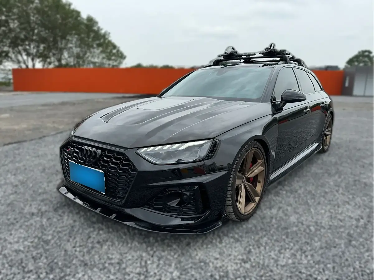 2021 Audi RS 4 2.9T 450HP V6 8AT