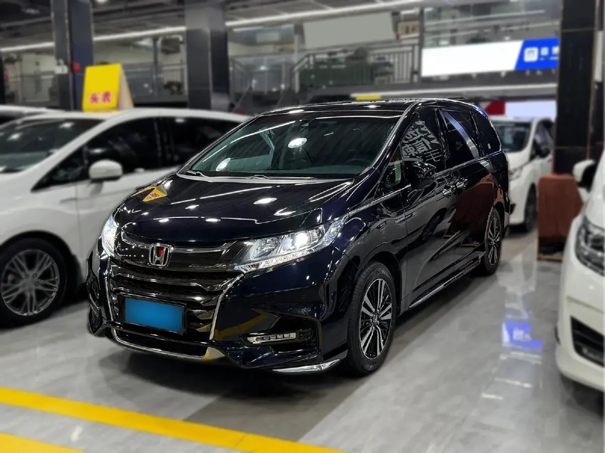 2019 Honda Odyssey 2.0L 146HP L4 E-CVT Hybrid