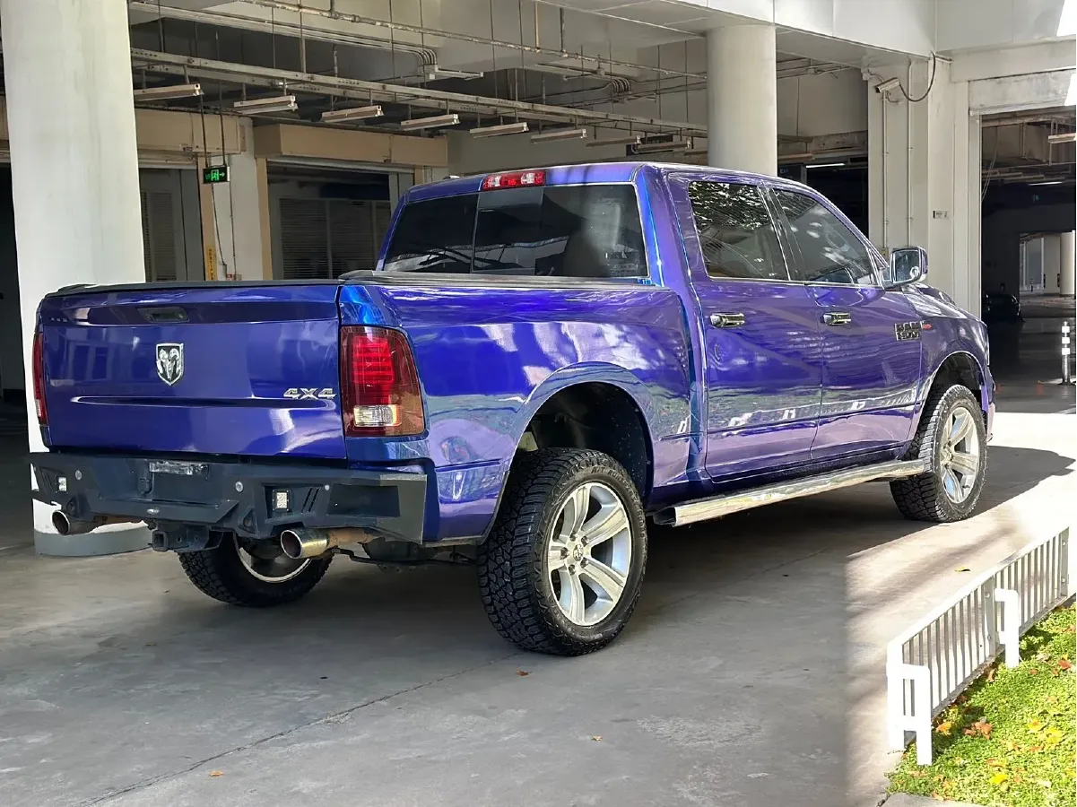 2011 RAM Trucks 5.7L 395HP V8 5AT,autocango,china used car exporter,china ev exporter,chinese used car exporter,chinese used ev exporter