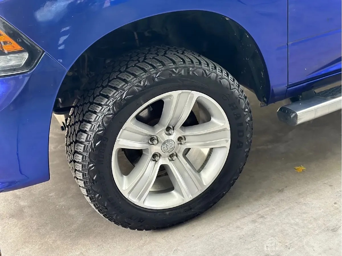 2011 RAM Trucks 5.7L 395HP V8 5AT,autocango,china used car exporter,china ev exporter,chinese used car exporter,chinese used ev exporter