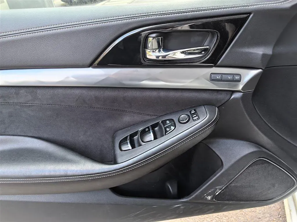 2016 Nissan Maxima 2.5L 186HP L4 CVT,autocango,china used car exporter,china ev exporter,chinese used car exporter,chinese used ev exporter