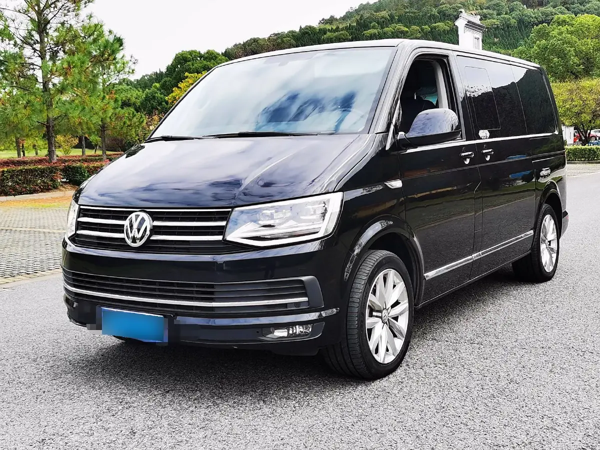 2017 Volkswagen Multivan 2.0T 204HP L4 7DCT