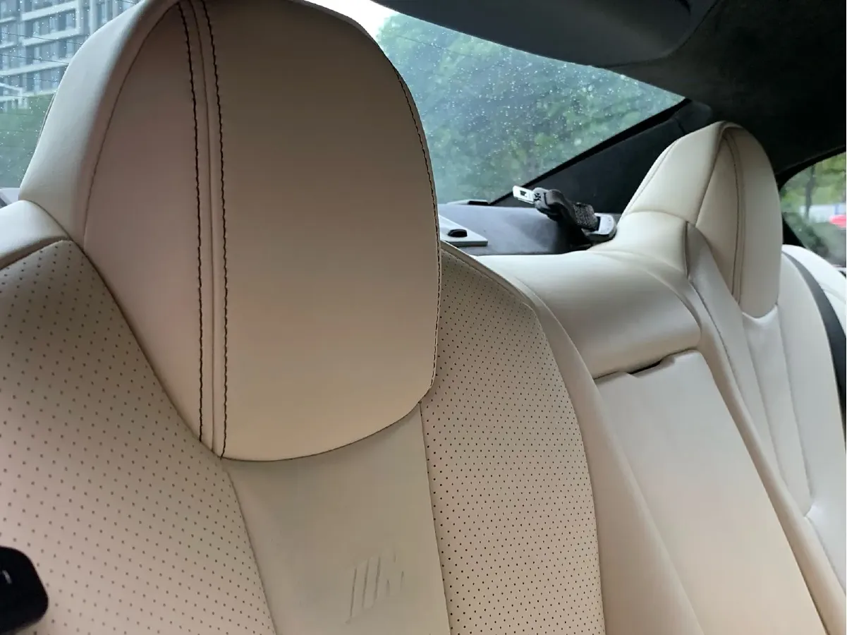 2015 BMW M6 4.4T 560HP V8 7DCT,autocango,china used car exporter,china ev exporter,chinese used car exporter,chinese used ev exporter