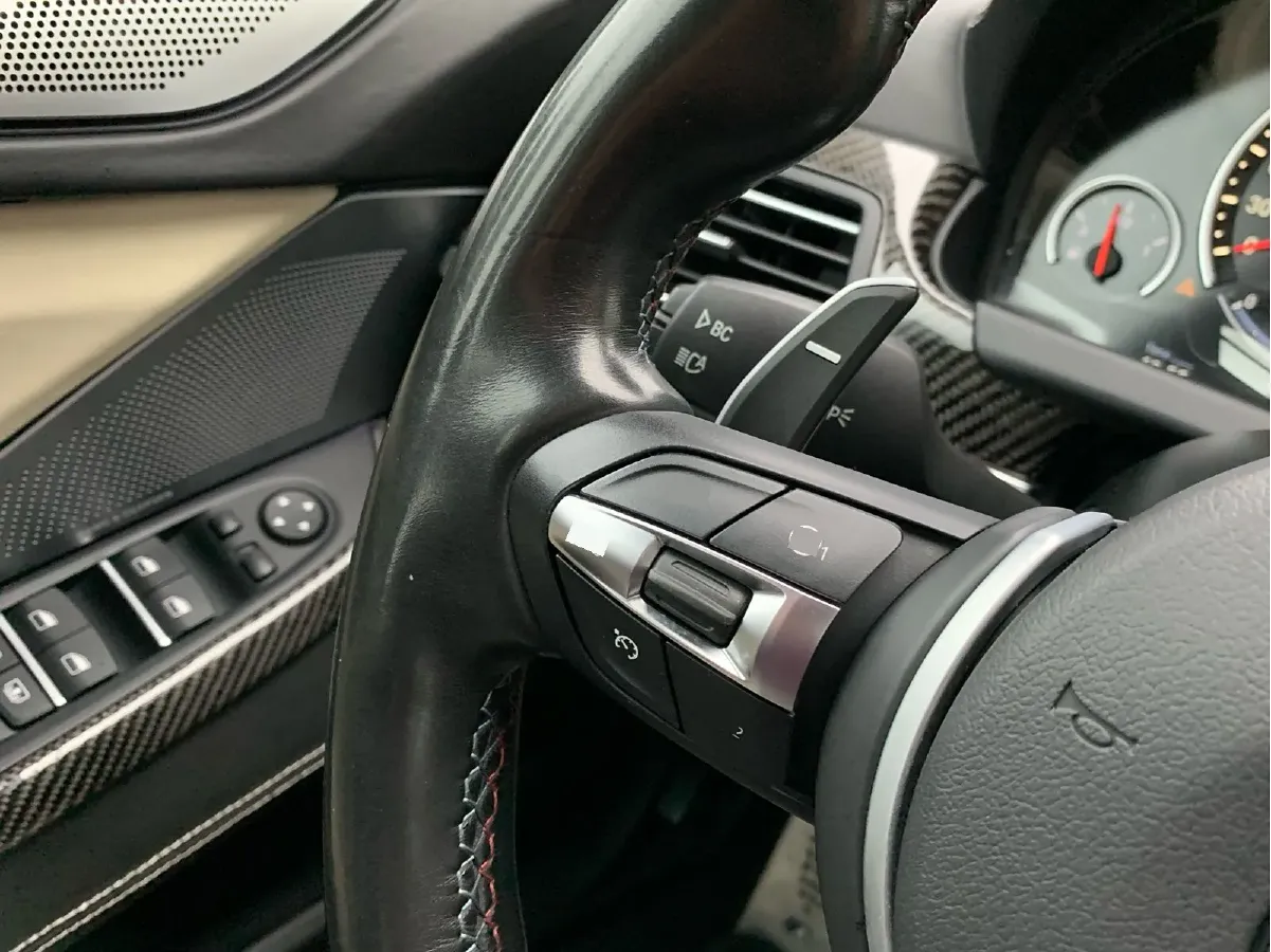 2015 BMW M6 4.4T 560HP V8 7DCT,autocango,china used car exporter,china ev exporter,chinese used car exporter,chinese used ev exporter