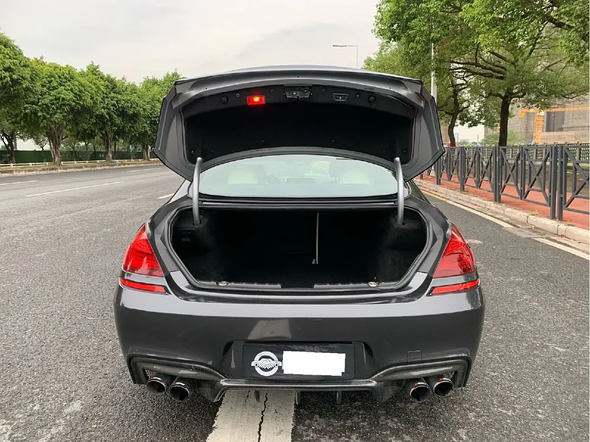 2015 BMW M6 4.4T 560HP V8 7DCT,autocango,china used car exporter,china ev exporter,chinese used car exporter,chinese used ev exporter