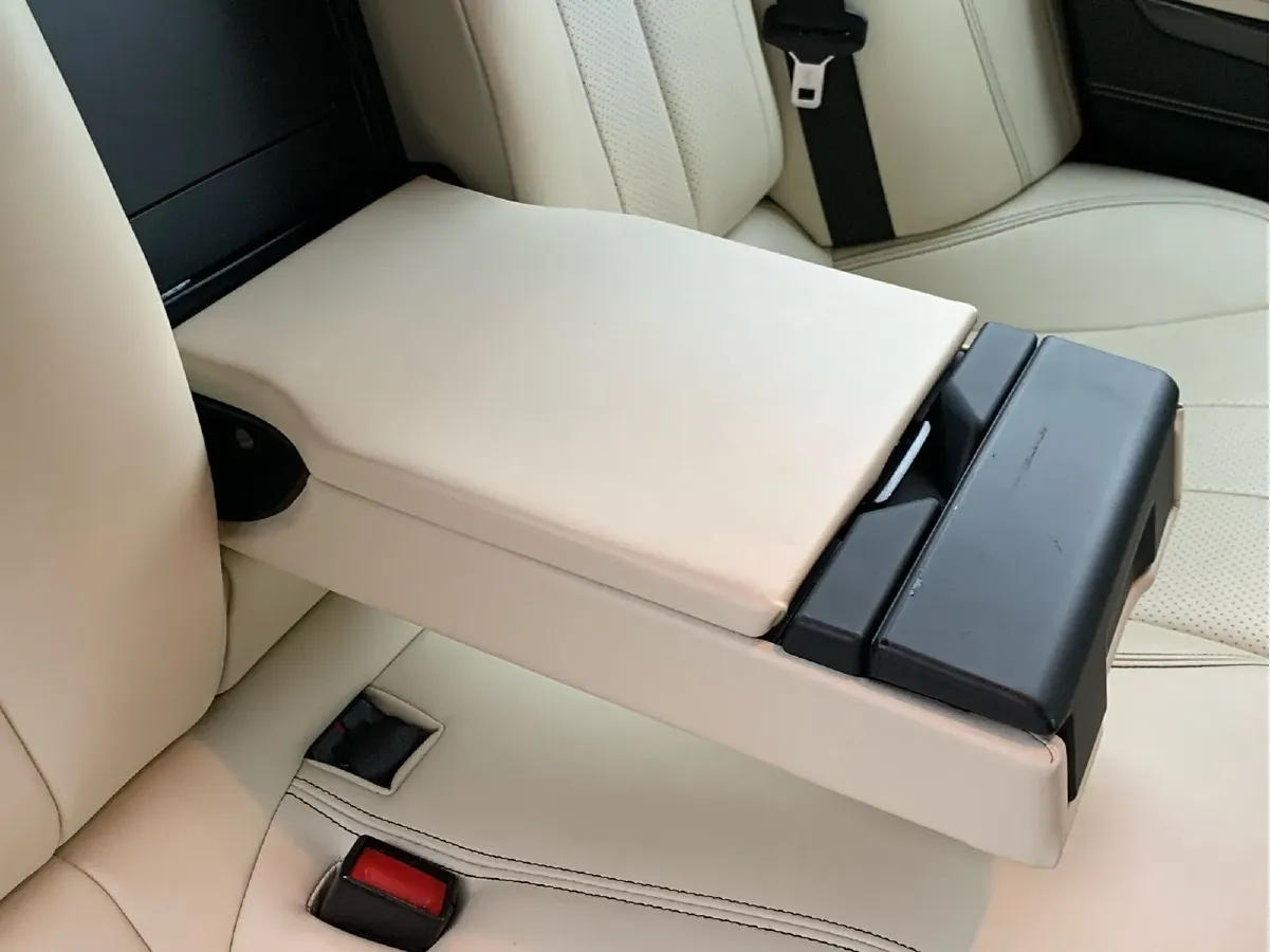 2015 BMW M6 4.4T 560HP V8 7DCT,autocango,china used car exporter,china ev exporter,chinese used car exporter,chinese used ev exporter