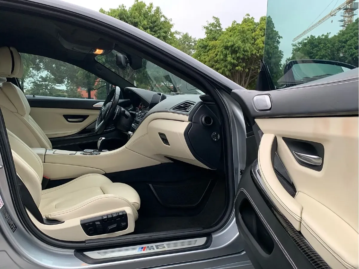 2015 BMW M6 4.4T 560HP V8 7DCT,autocango,china used car exporter,china ev exporter,chinese used car exporter,chinese used ev exporter