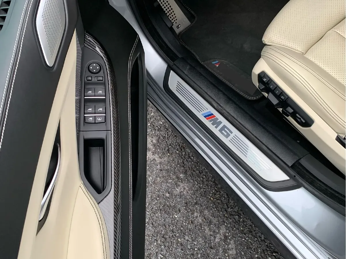 2015 BMW M6 4.4T 560HP V8 7DCT,autocango,china used car exporter,china ev exporter,chinese used car exporter,chinese used ev exporter