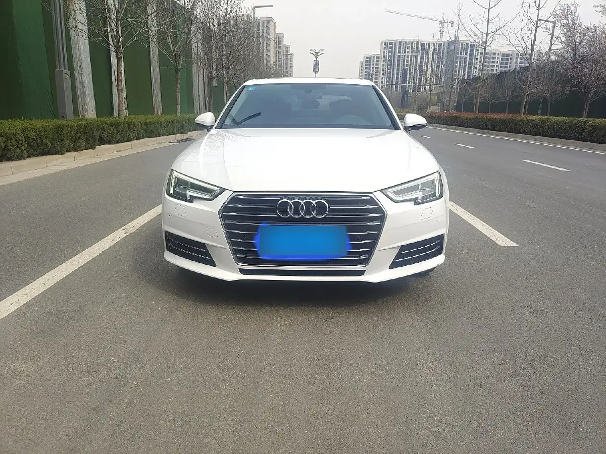 2018 Audi A4L 2.0T 190HP L4 7DCT