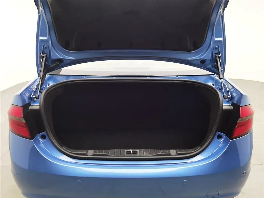 2016 Chery Arrizo 7e 1.6L 126HP L4 CVT PHEV 9.26KWH,autocango,china used car exporter,china ev exporter,chinese used car exporter,chinese used ev exporter