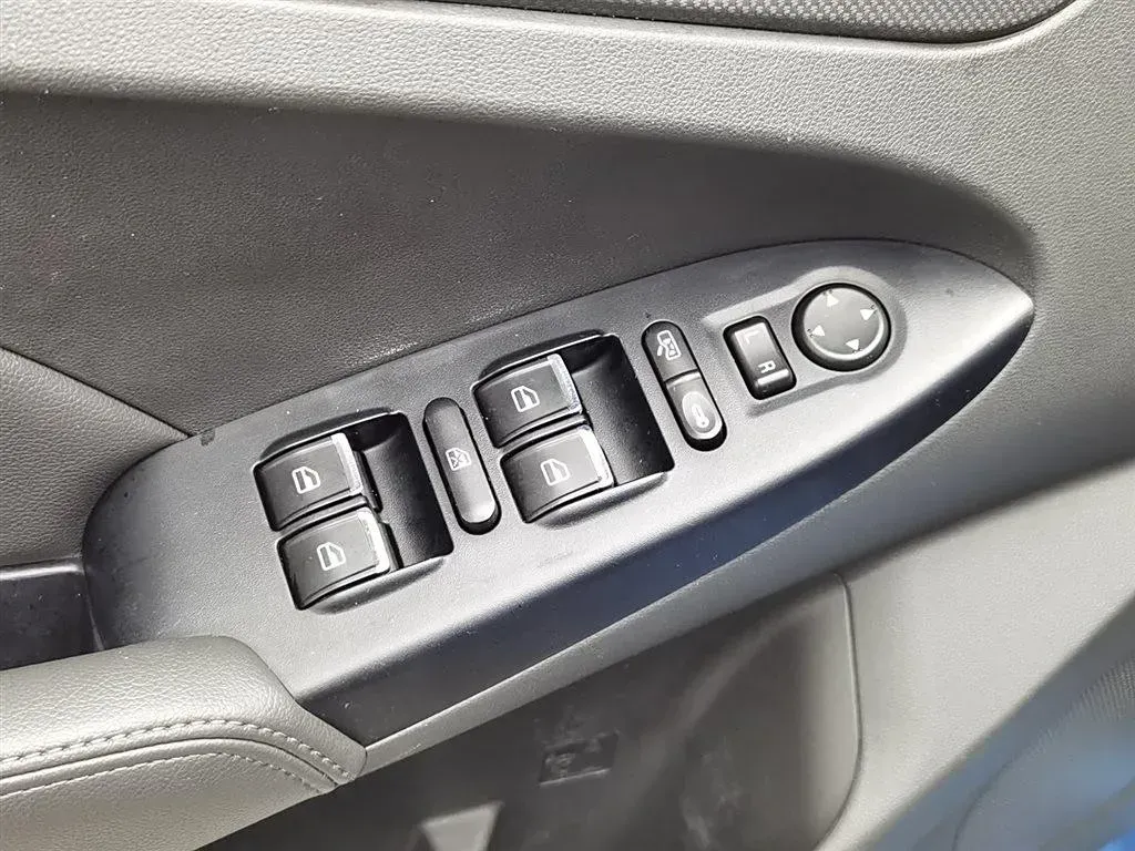 2016 Chery Arrizo 7e 1.6L 126HP L4 CVT PHEV 9.26KWH,autocango,china used car exporter,china ev exporter,chinese used car exporter,chinese used ev exporter