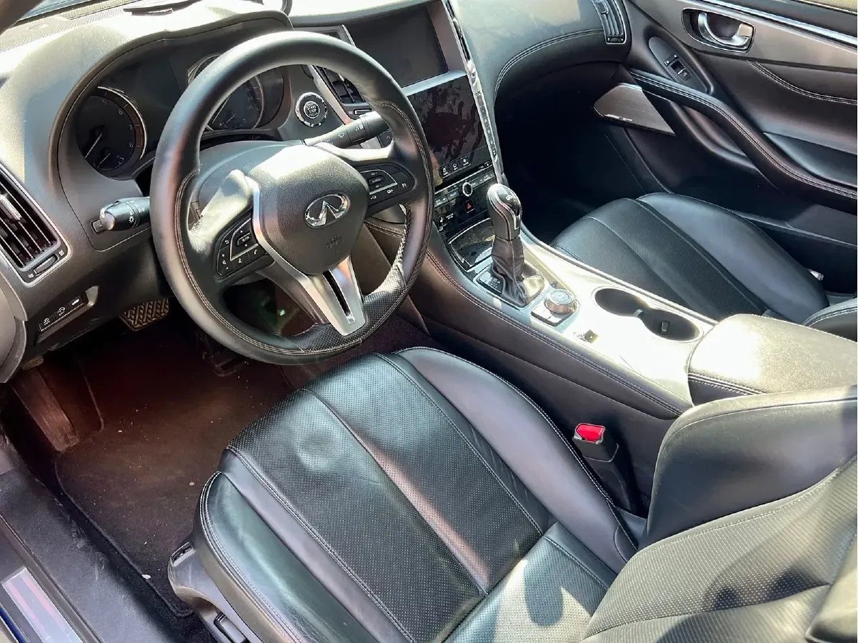 2017 Infiniti Q60 2.0T 211HP L4 7AT,autocango,china used car exporter,china ev exporter,chinese used car exporter,chinese used ev exporter