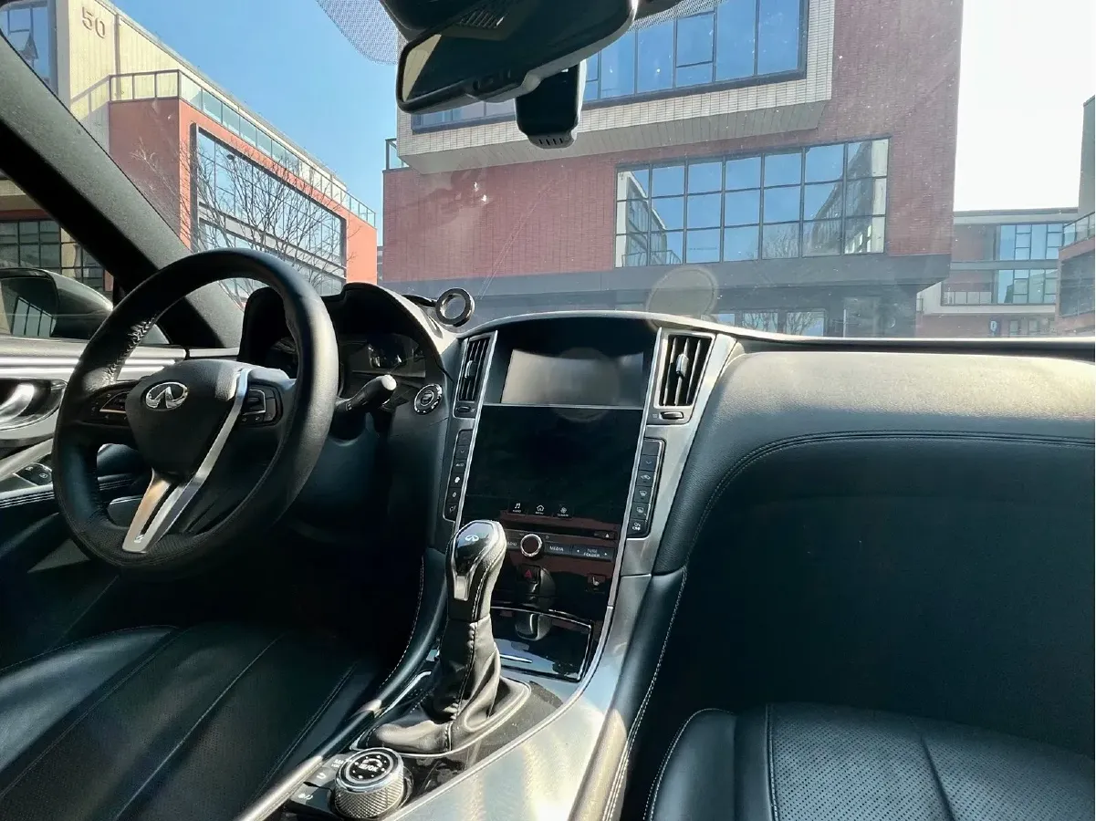 2017 Infiniti Q60 2.0T 211HP L4 7AT,autocango,china used car exporter,china ev exporter,chinese used car exporter,chinese used ev exporter