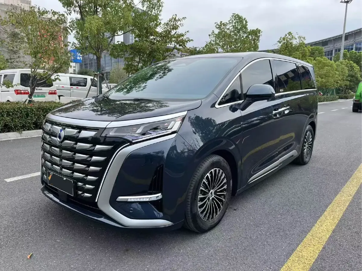 2022 Denza D9 1.5T 139HP L4 E-CVT PHEV 40.06KWH 2022 Denza D9 1.5T 139HP L4 E-CVT PHEV 40.06KWH