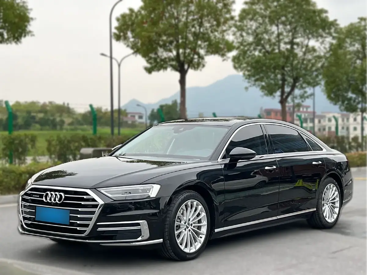 2018 Audi A8 3.0T 340HP V6 8AT