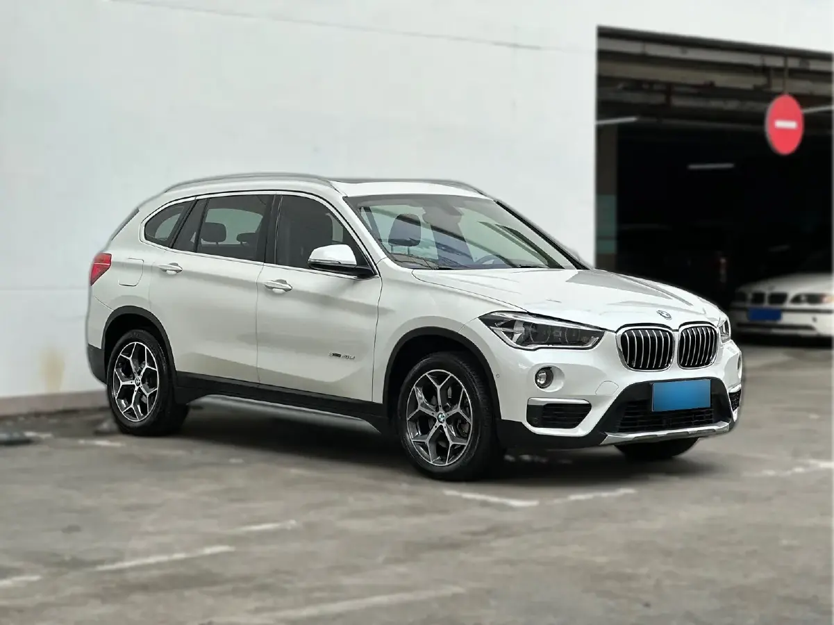 2018 BMW X1 2.0T 192HP L4 8AT
