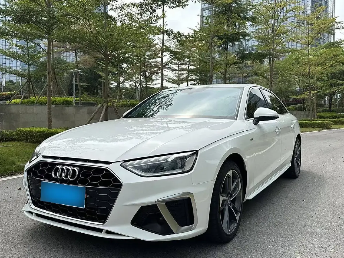 2020 Audi A4L 2.0T 190HP L4 7DCT