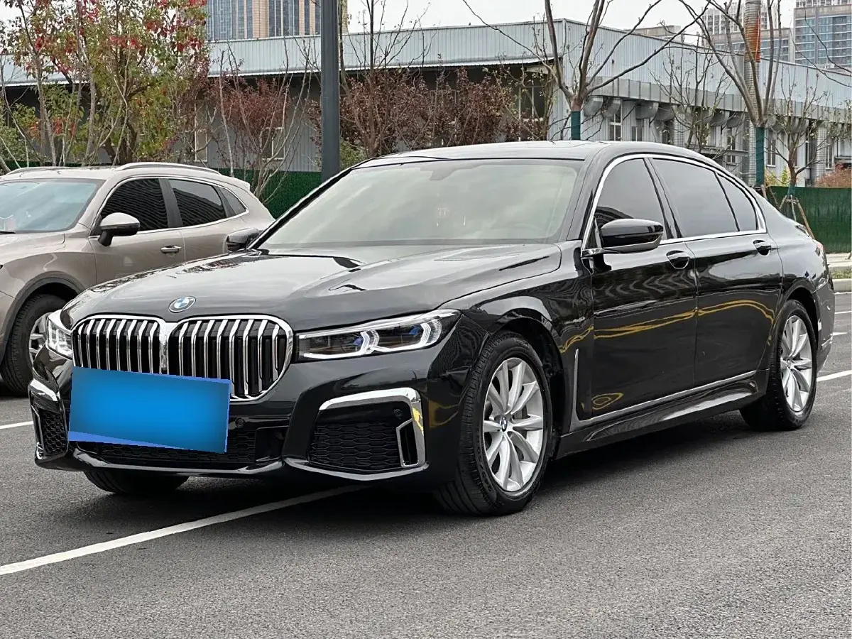2016 BMW 7 Series 2.0T 258HP L4 8AT