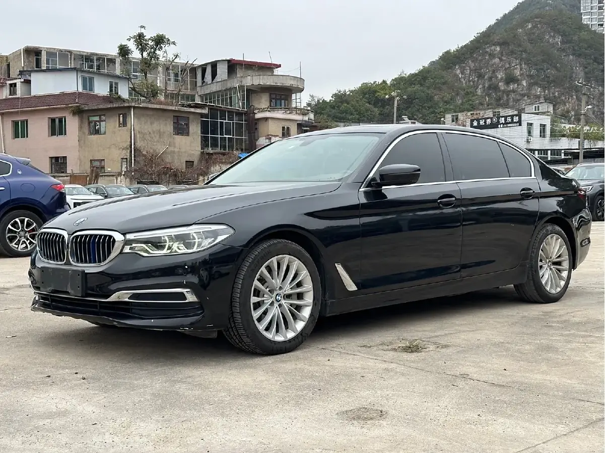 2020 BMW 5 Series 2.0T 252HP L4 8AT