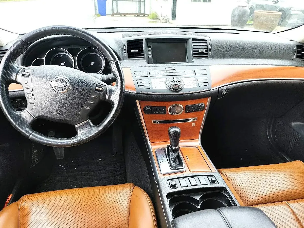 2005 Nissan Fuga 3.5L 280HP V6 5AT,autocango,china used car exporter,china ev exporter,chinese used car exporter,chinese used ev exporter