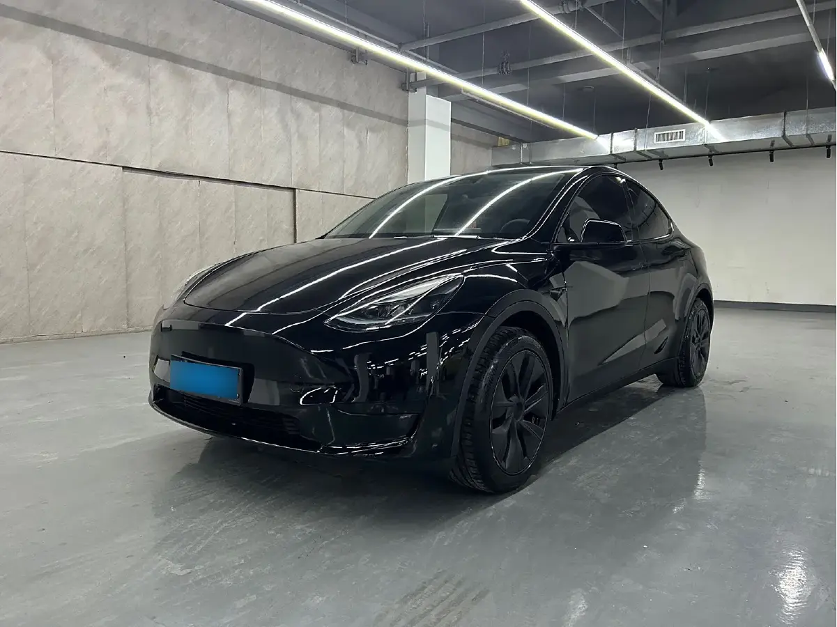 2024 Tesla Model Y BEV 60KWH