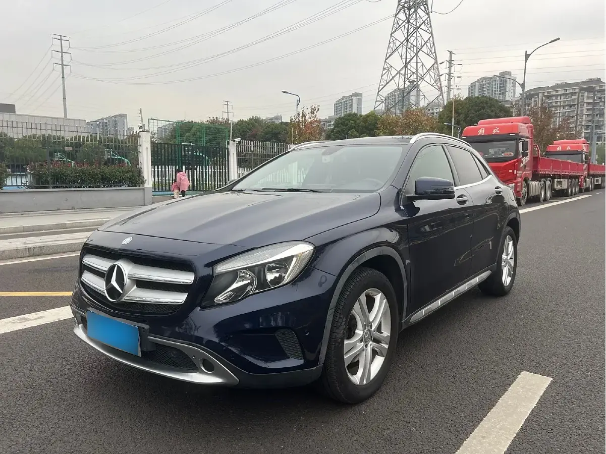 2015 Mercedes-Benz GLA Class 1.6T 156HP L4 7DCT