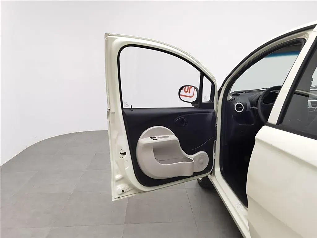 2013 Chery QQ 1.0L 69HP L3 5MT,autocango,china used car exporter,china ev exporter,chinese used car exporter,chinese used ev exporter