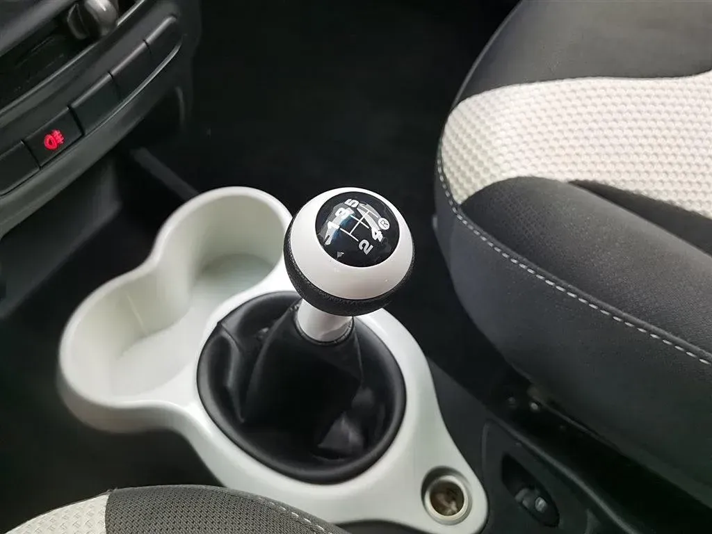 2013 Chery QQ 1.0L 69HP L3 5MT,autocango,china used car exporter,china ev exporter,chinese used car exporter,chinese used ev exporter