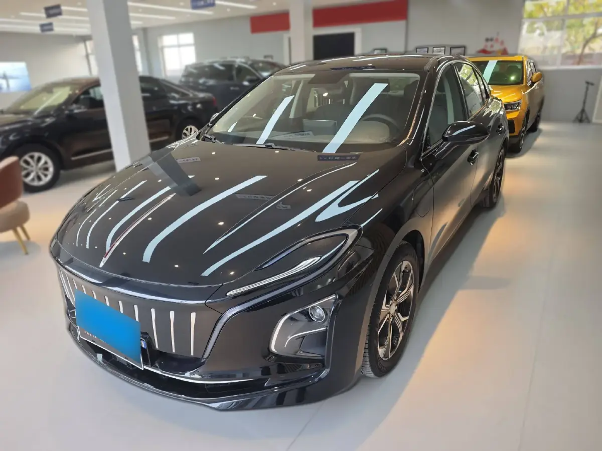 2022 HongQi E-QM5 BEV 54KWH