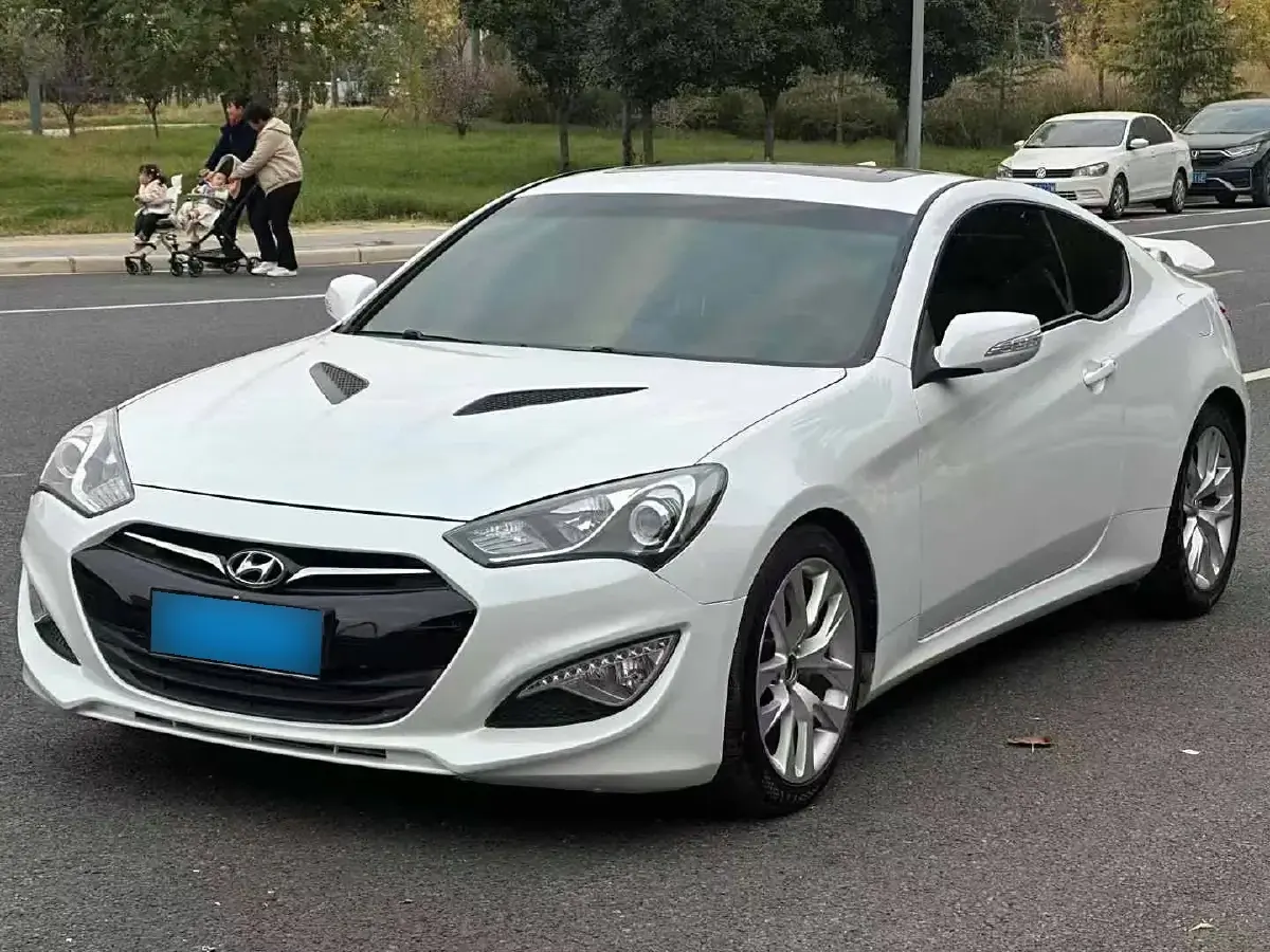 2012 Hyundai Rohens-Coupe 2.0T 260HP L4 8AT