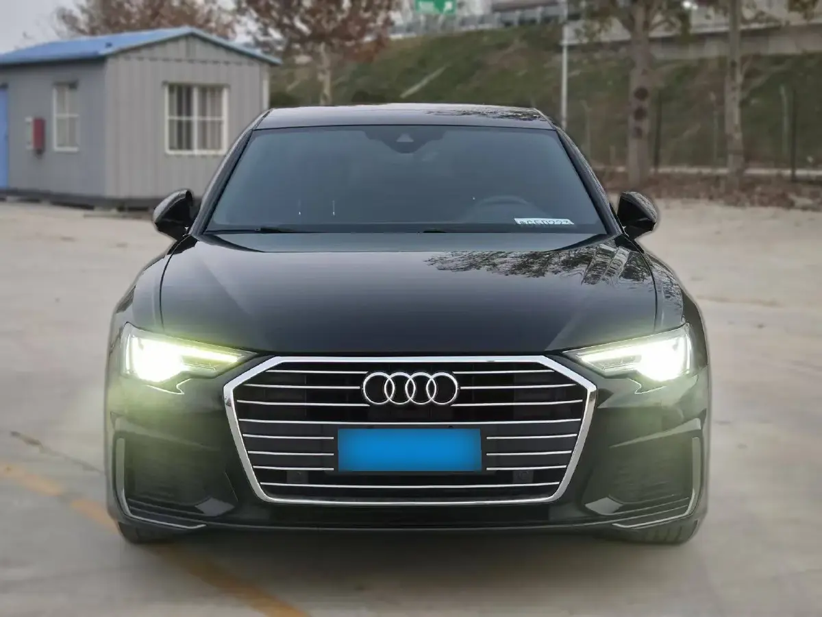 2019 Audi A6L 2.0T 190HP L4 7DCT